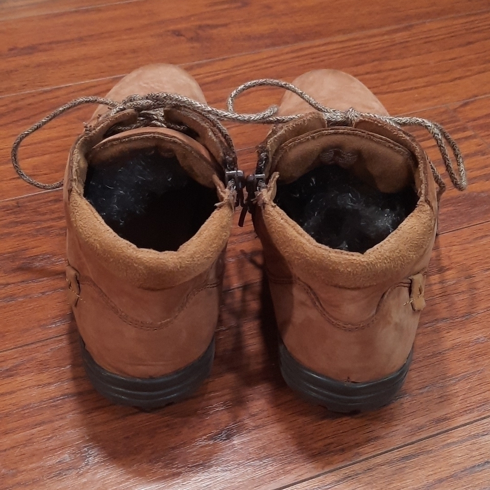 Andrea Brown Suede Zip side Low Boot - Picture 2 of 6